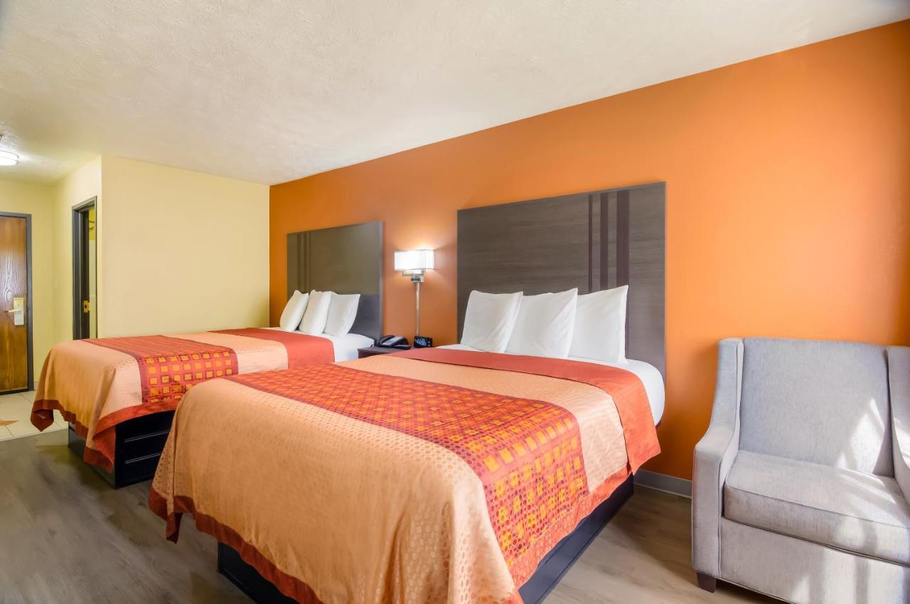 Americas Best Value Inn & Suites Independence Va Екстериор снимка