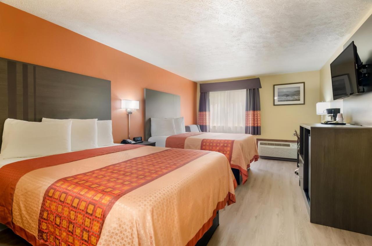 Americas Best Value Inn & Suites Independence Va Екстериор снимка