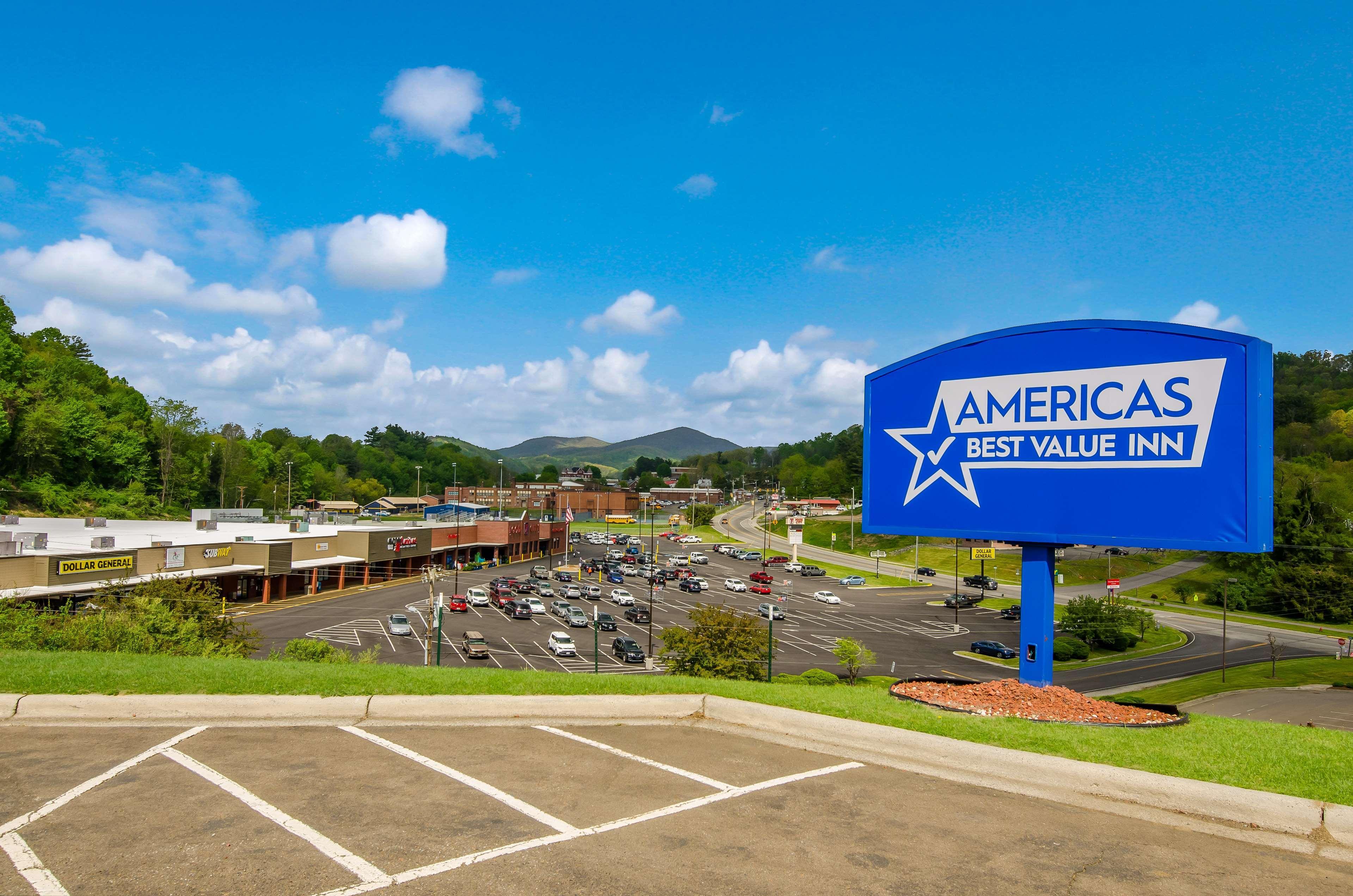 Americas Best Value Inn & Suites Independence Va Екстериор снимка